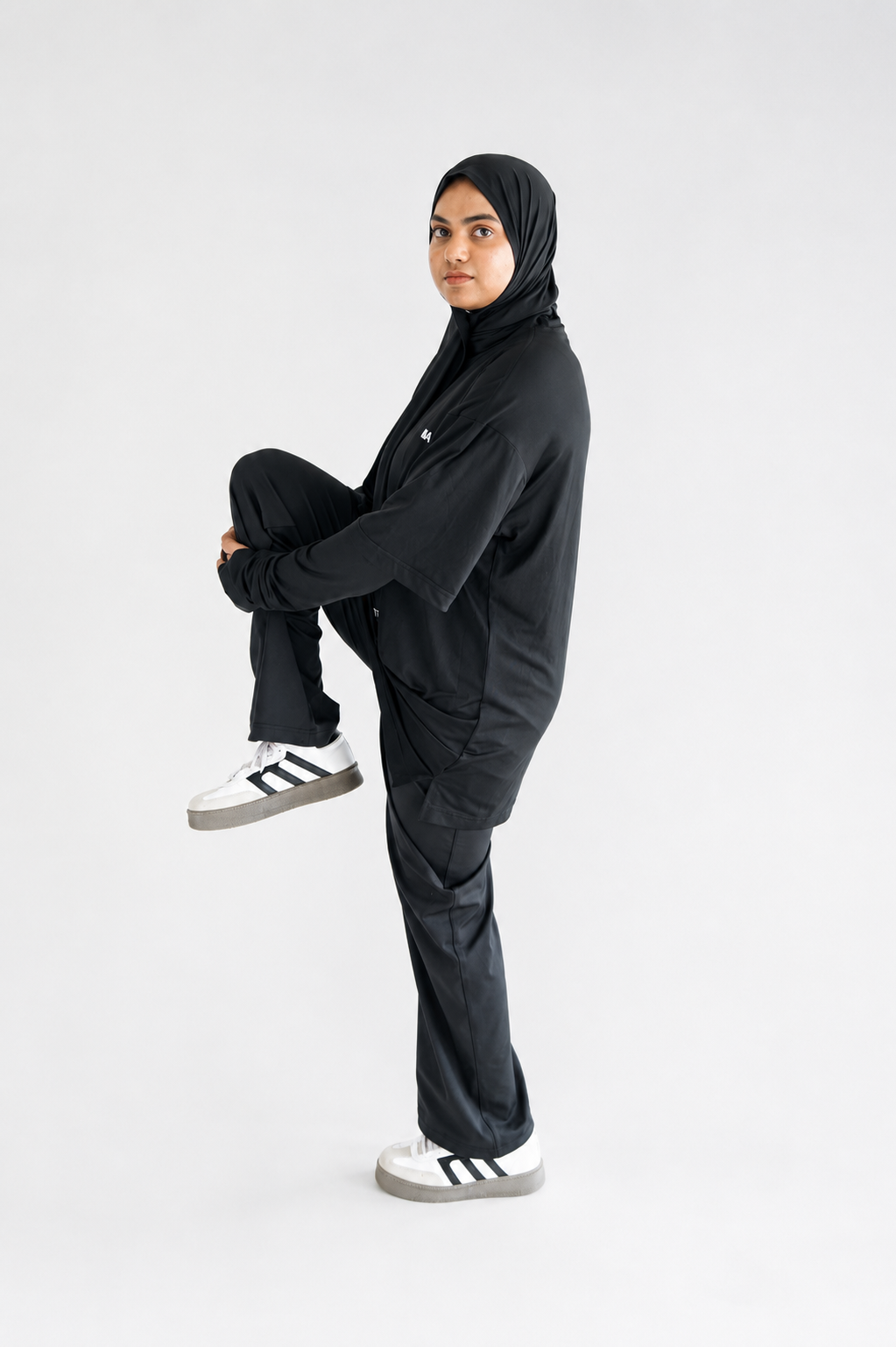 Essential Active Trouser — Core Black